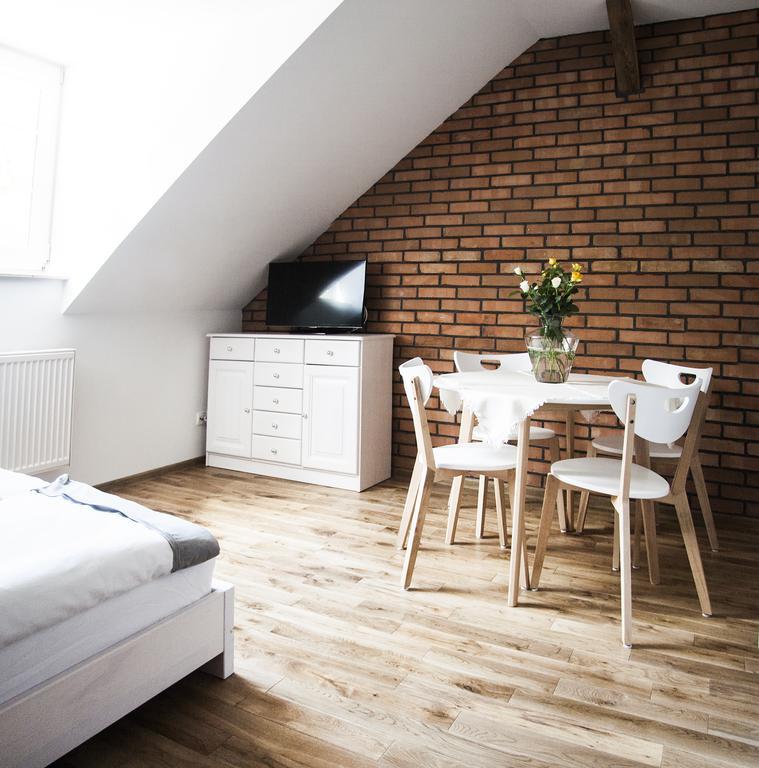 Gosciniec Hetman Bed & Breakfast Mikołajki Oda fotoğraf